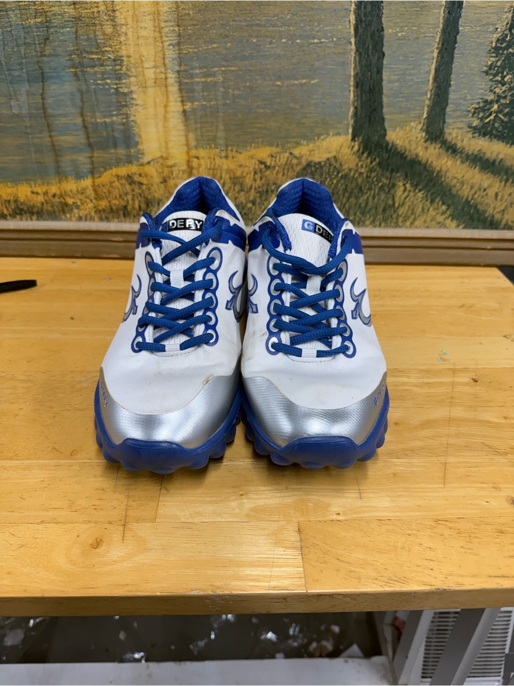 G-Defy, Gravity Defyer, Gamma Ray White & Blue women Athletic shoes size 9